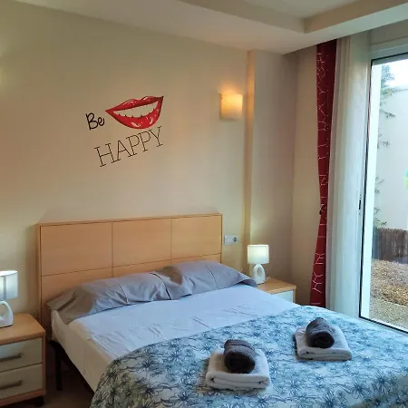 Naiss Garden Family Apartment *