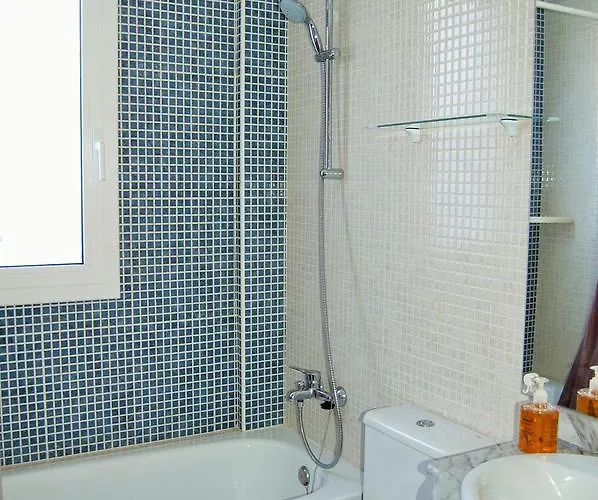 Naiss Garden Family Apartament *